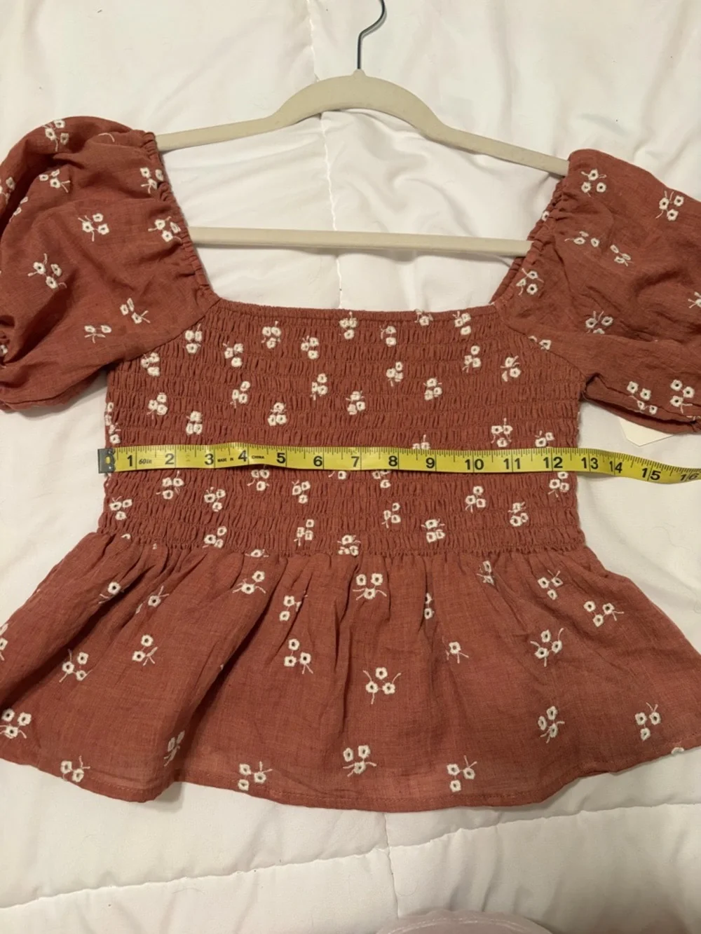 Altar'd State Rust Floral Puff-Sleeve Smocked Peplum Top - NWT Small - Picture 7 of 10